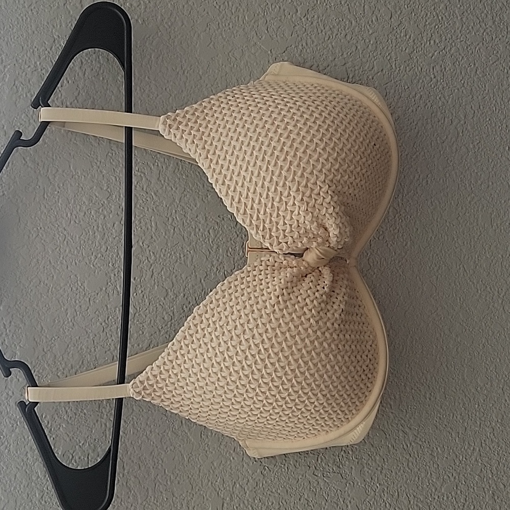 Bathing suit top size 36 D